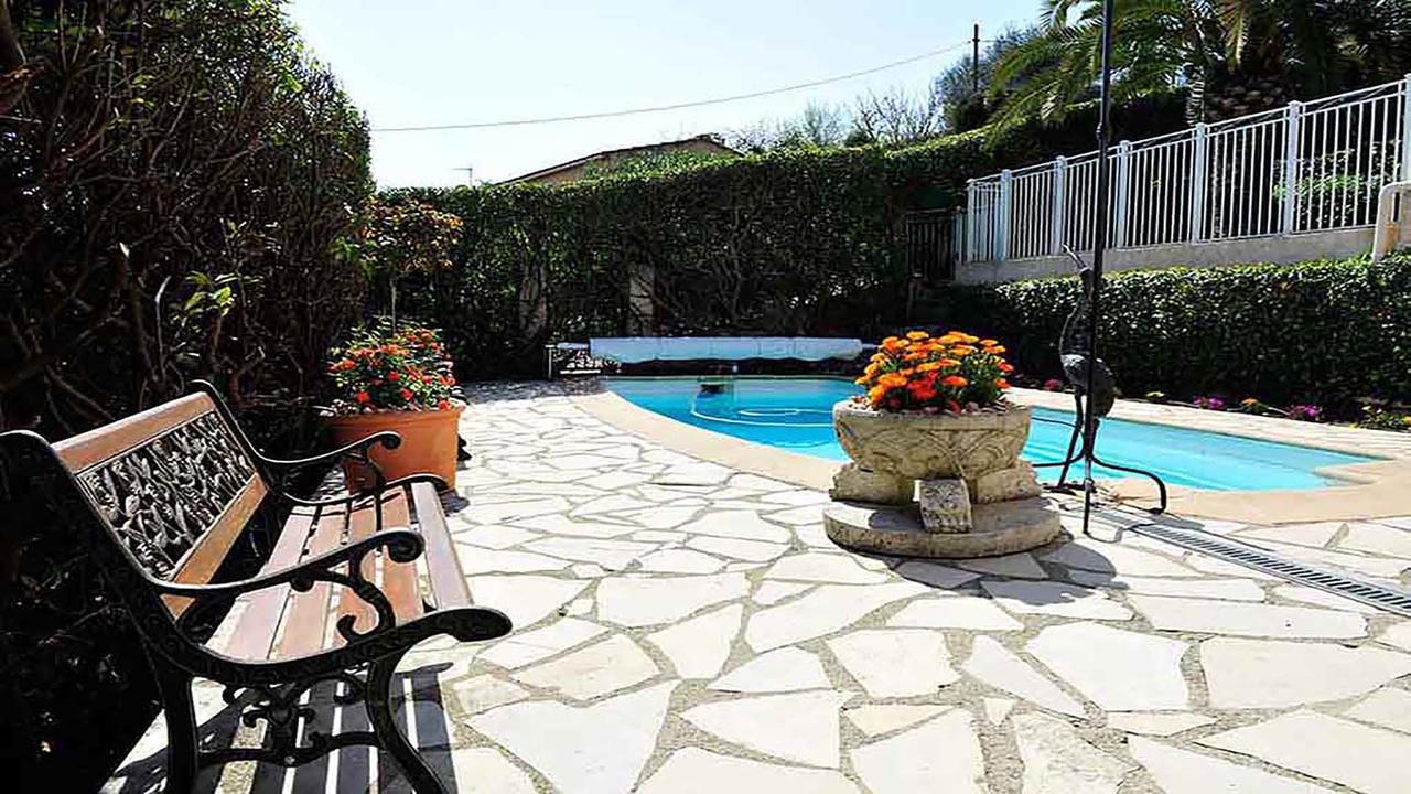 "La Valeriane" Appartement Grasse Buitenkant foto